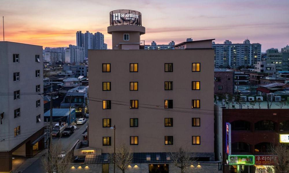 فندق H Avenue تشنتشون المظهر الخارجي الصورة